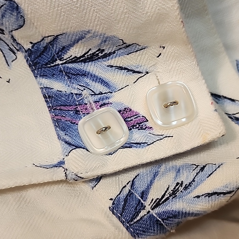 EMMA JAMES Linen Rayon Jacket Blue Purple Floral Design Darts, Pearlized Buttons - Picture 2 of 7